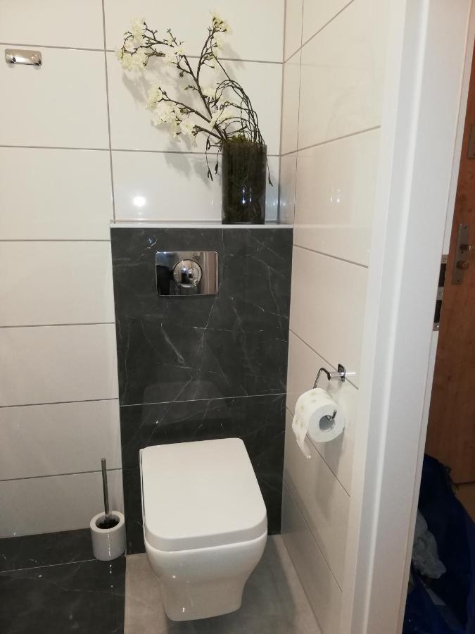 Apartament -Sweet Home Lubiń Buitenkant foto